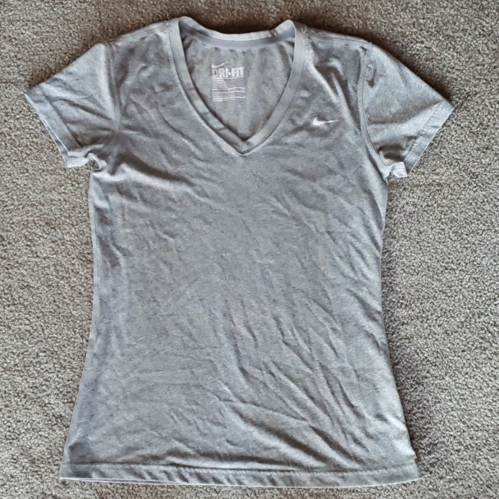 NIKE DriFit Shirt